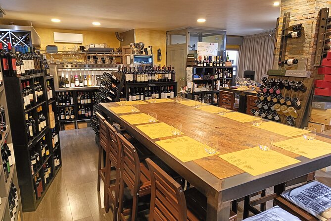 Taste of Lake Como: 4 Wines Paired with Local Cheese Charcuterie - Meet the sommelier (and why the hosting style matters)