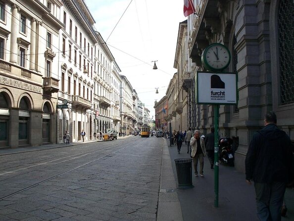 Treasures of Milan: Fashion and Design Private Tour - The Armani-and-Ferragamo zone: where Milan shows its full power